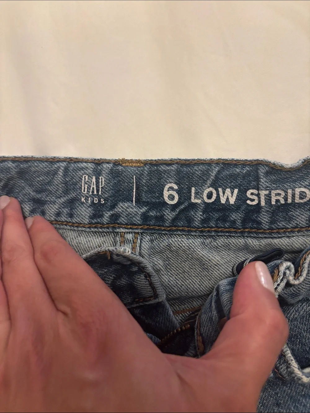 GAP kids Low-Rise Distressed Denim Shorts - Blue size 6 kids